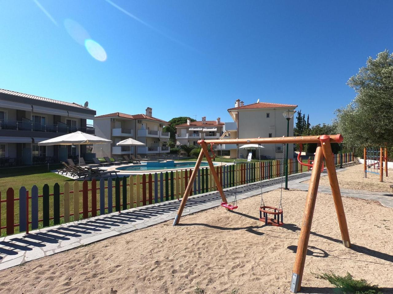 Finikas Garden Beach Resort Nikiti 외부 사진