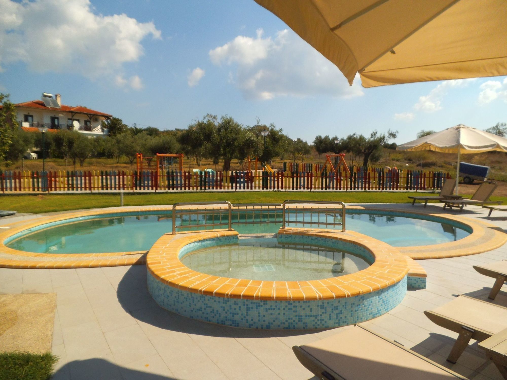Finikas Garden Beach Resort Nikiti 외부 사진