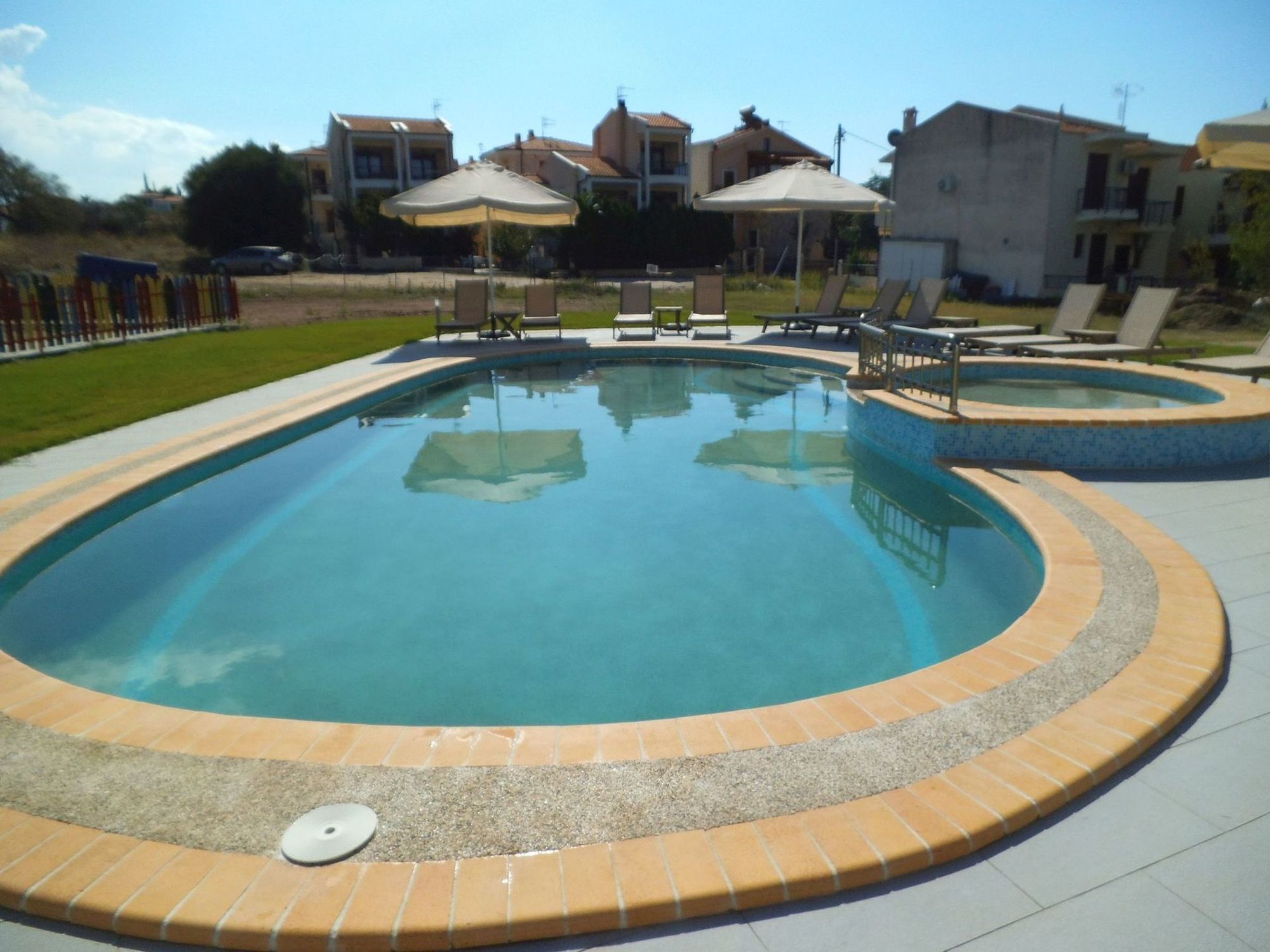 Finikas Garden Beach Resort Nikiti 외부 사진